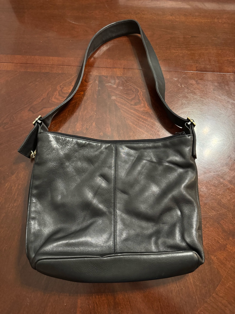 Tignanello Black Smooth Leather Shoulder Hobo Slouchy Purse Bag Wide Strap